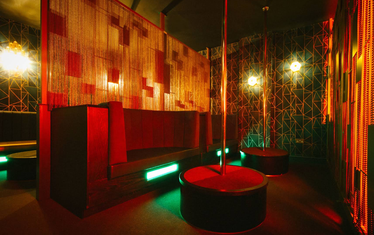 Browns Strip Club – E2 7NX